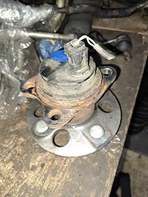 Toyota Axio 161/165 Rear Wheel Hub