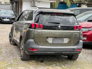 Peugeot 5008 1.6 PureTech 180 2020