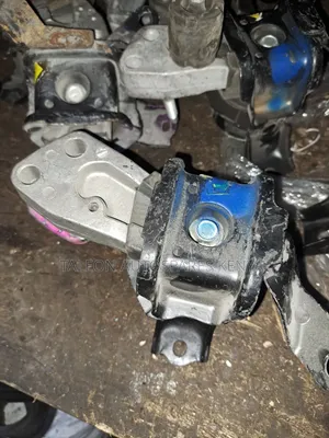 Toyota Axio 2007-2012 Engine Mounting