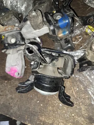 Toyota Axio 2007-2012 Engine Mounting