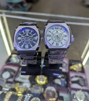 Wamda Men’s Luxury-Style Watch