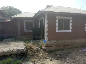 1bdrm House in Bombo, Kiembeni for sale