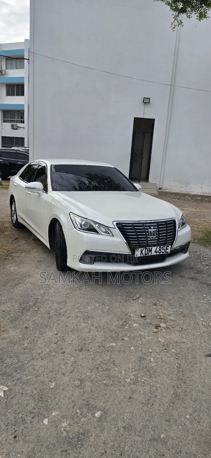 Toyota Crown 2017 White