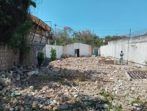 Yard to Let in Nyali Links Road