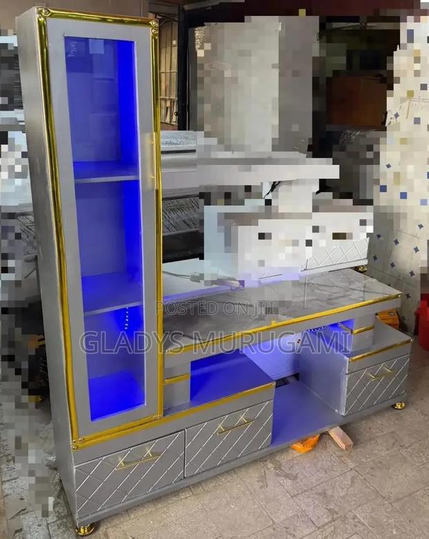 Executive Extended TV Stand - thumbnail 2