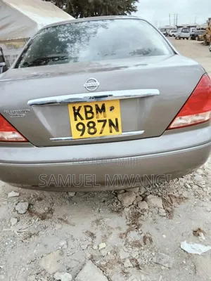 Nissan Bluebird 2004