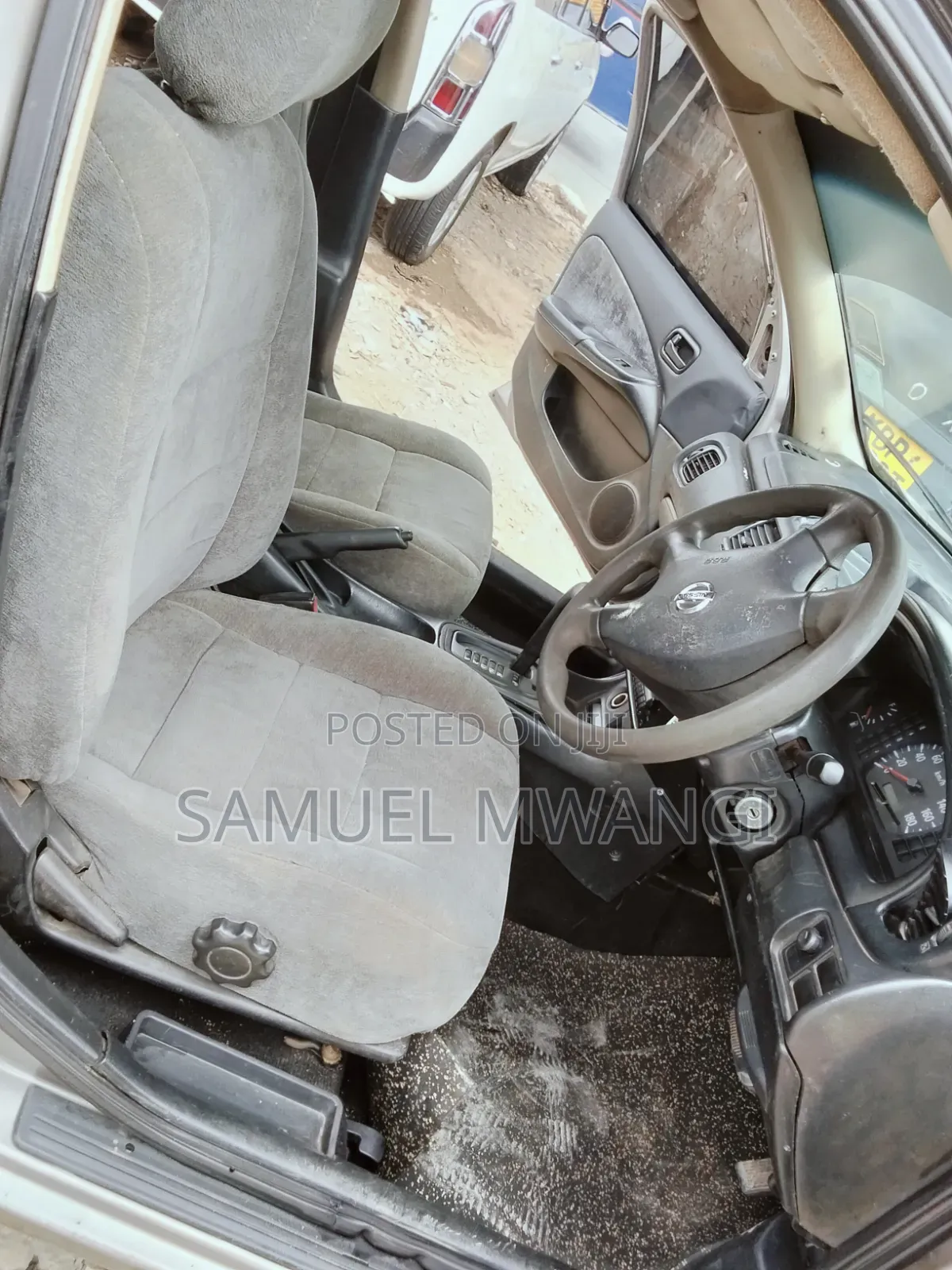 Nissan Bluebird 2004