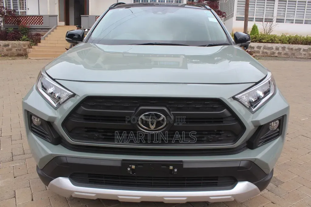 Toyota RAV4 Adventure 2019 Green