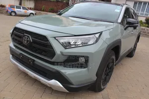 Toyota RAV4 Adventure 2019 Green