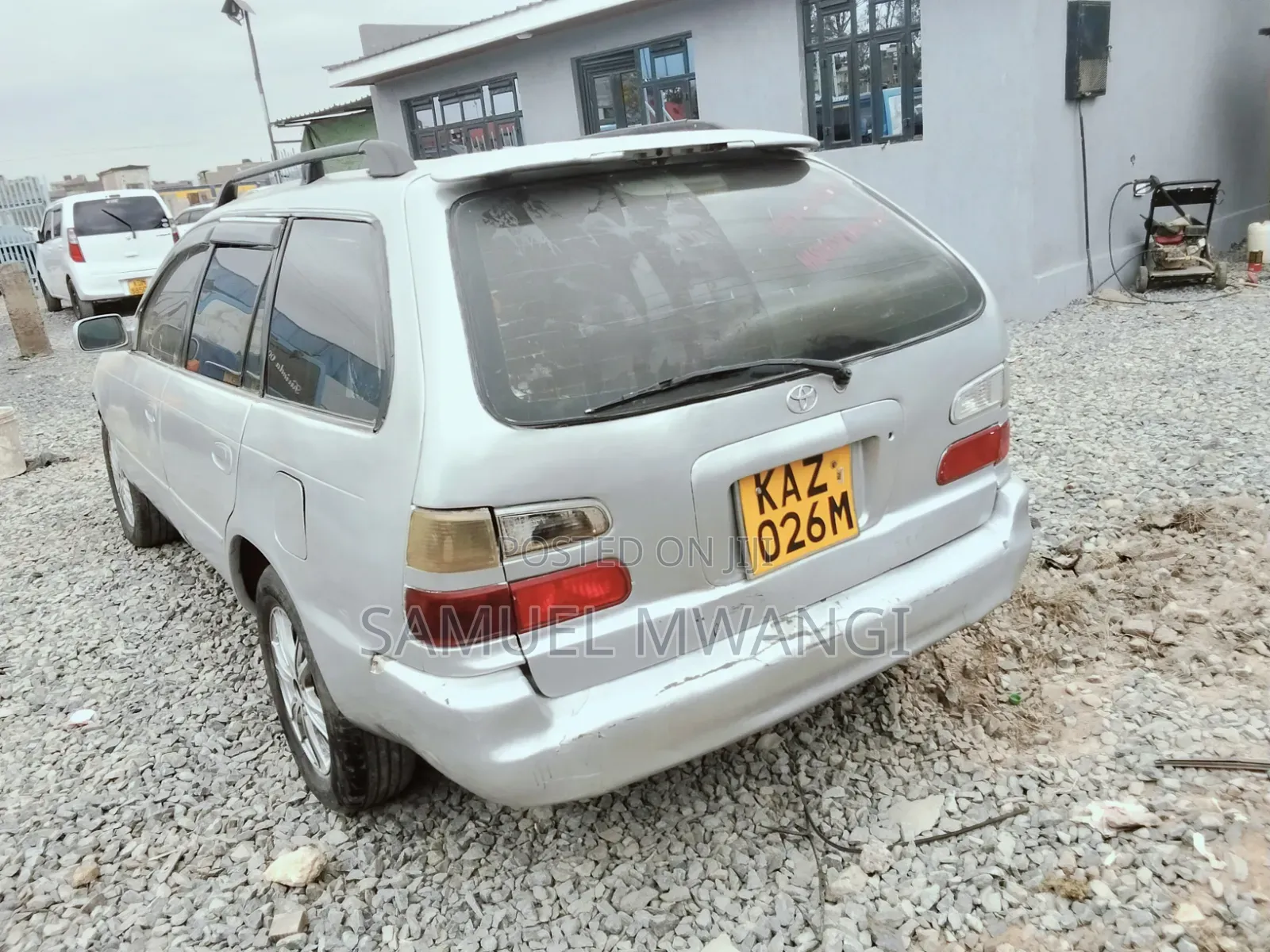 Toyota Corolla 2000 Silver