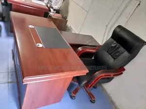 Office Desk With Chair