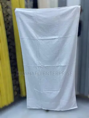 Quality White Cotton Towels – Extra Large 90x165cm
