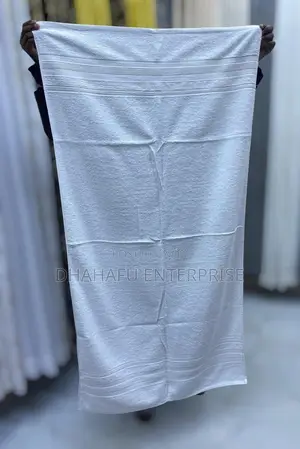 Quality White Cotton Towels – Extra Large 90x165cm