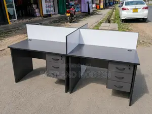 4-Person Office Workstation Desk With Drawers