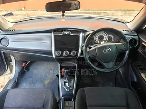 Toyota Corolla Fielder 2013 Silver