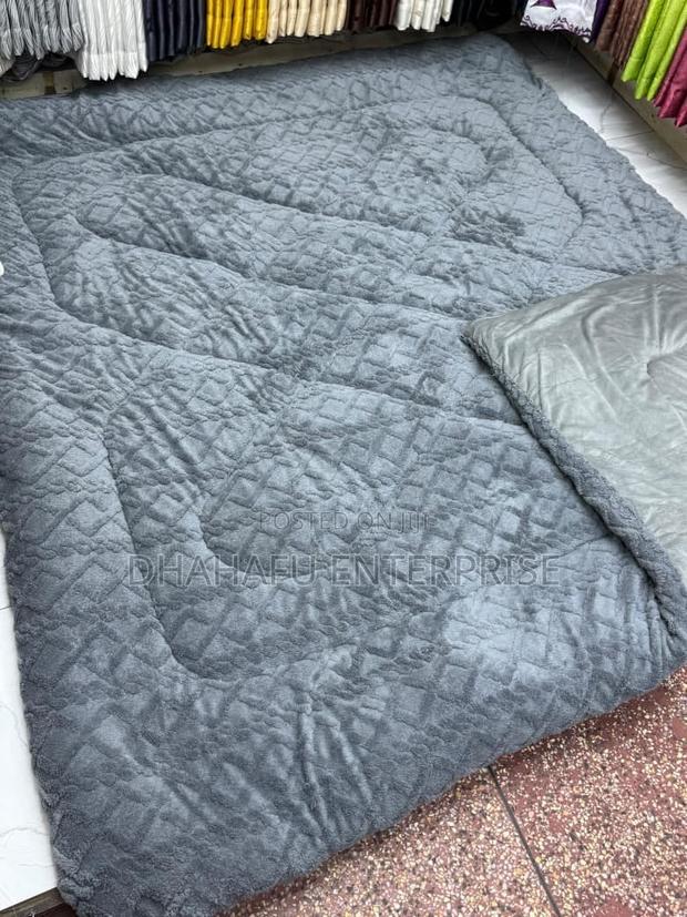 Heavy Sherpa Woolen Duvet Set 6x7 - thumbnail 5