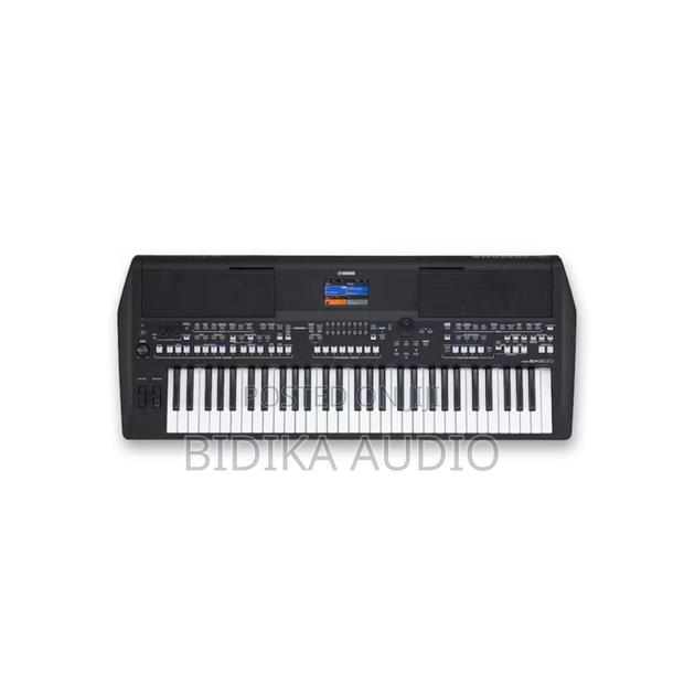 Yamaha PSR-SX900 Portable Keyboard – 1337 Voices, 525 Styles, 1GB Me - main view