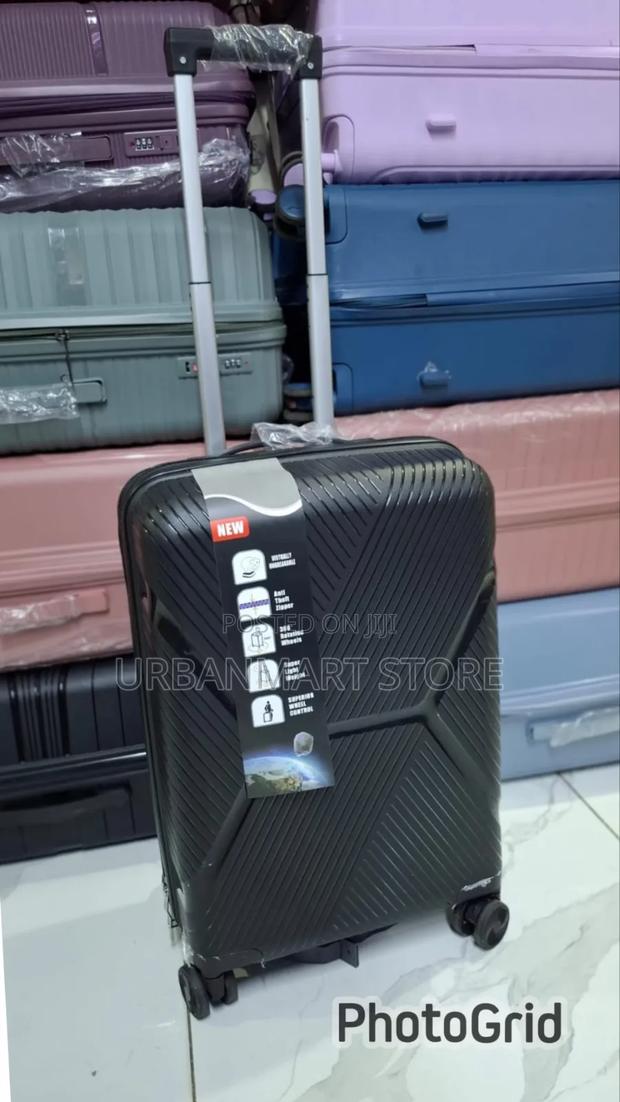 Medium Size Unbreakable Rubber Suitcase 55cm - main view