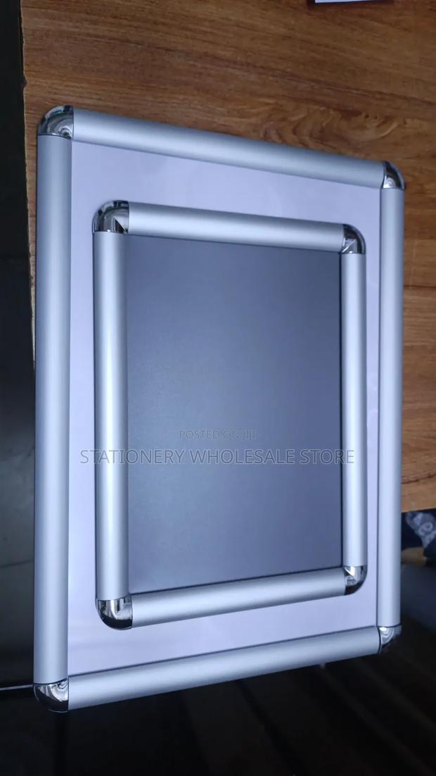 Snapper Frame A4 Strong Durable Aluminium Frame