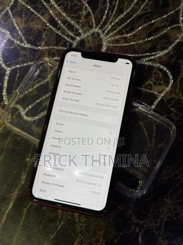 Apple iPhone XR 64 GB Red - thumbnail 4