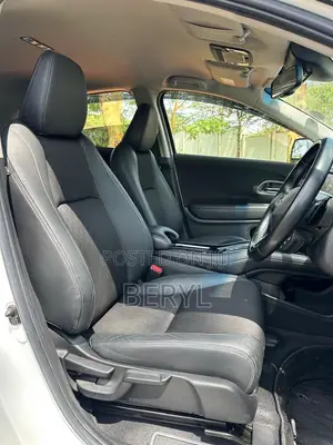 Honda Vezel 1.5 Hybrid 4WD 2018 Pearl