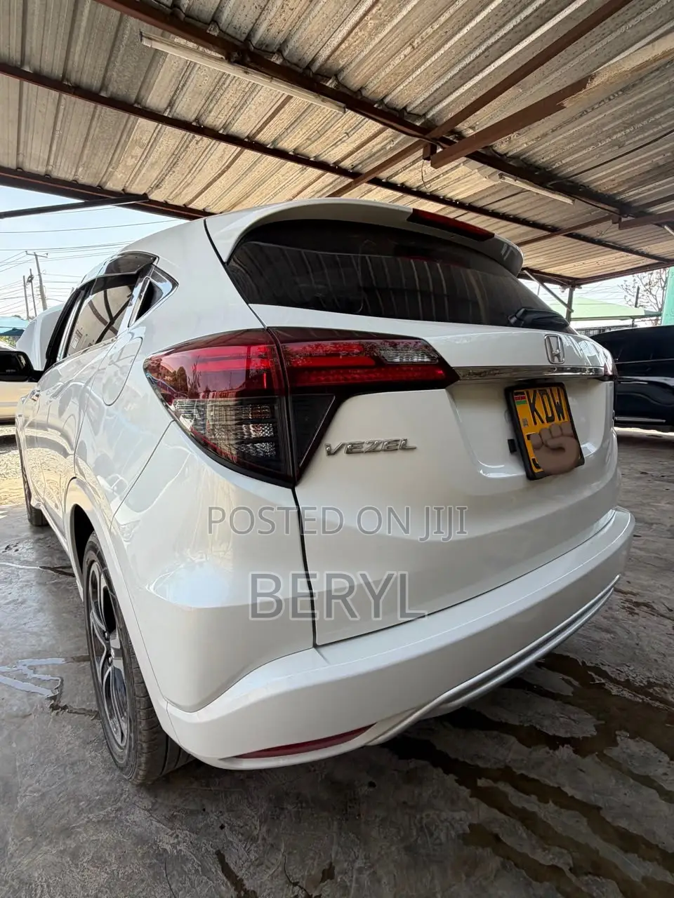 Honda Vezel 1.5 Hybrid 4WD 2018 Pearl