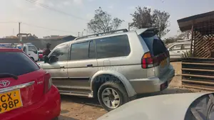 Mitsubishi Shogun 2001 Beige