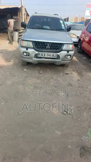 Mitsubishi Shogun 2001 Beige