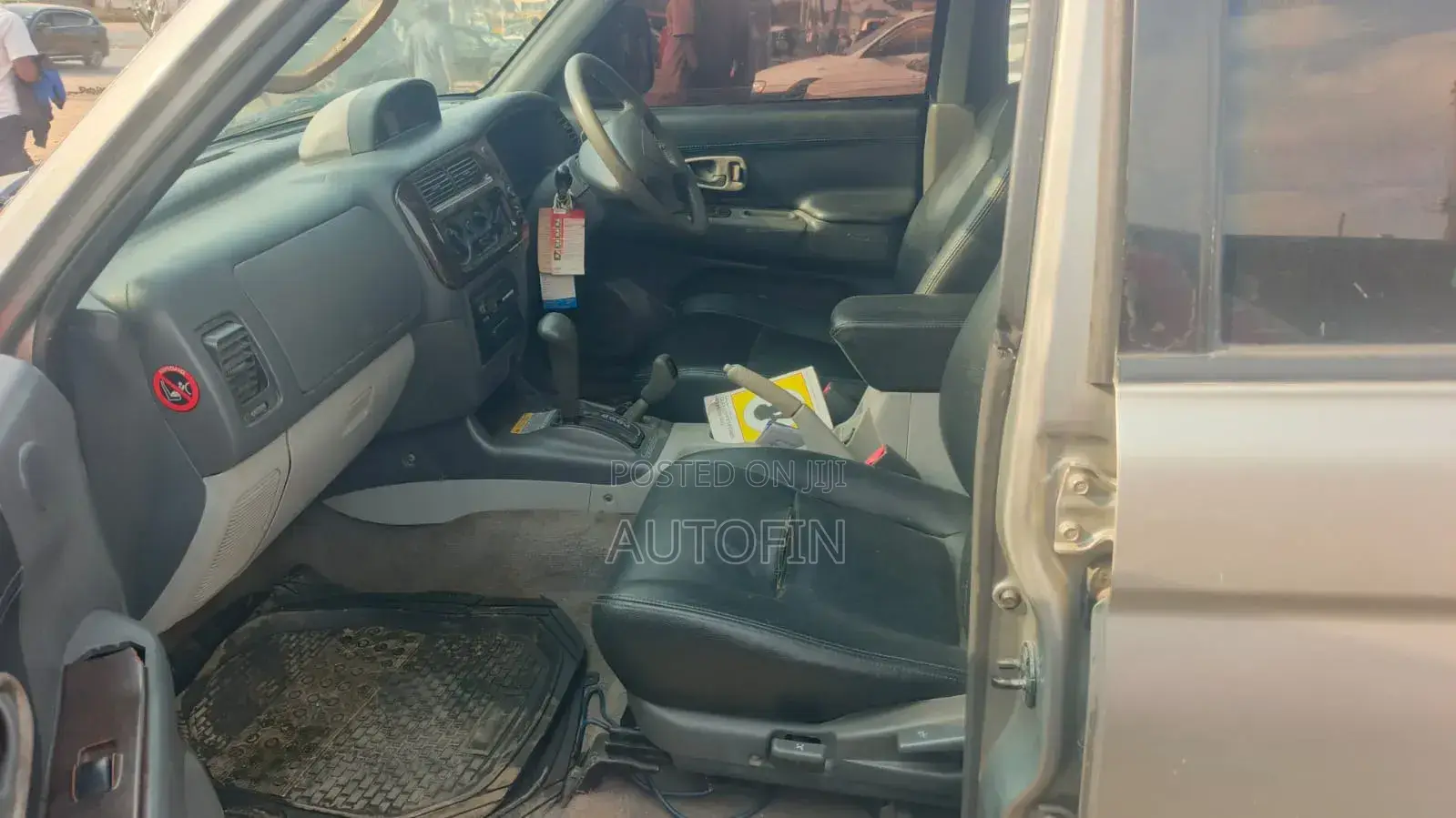 Mitsubishi Shogun 2001 Beige