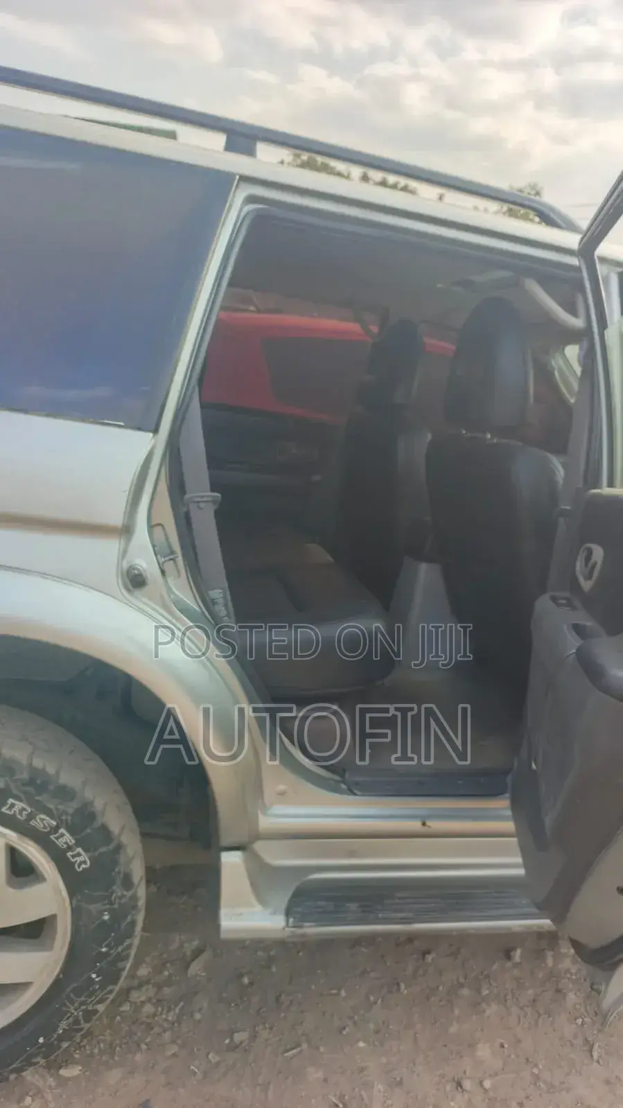 Mitsubishi Shogun 2001 Beige