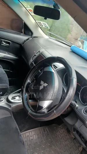 Mitsubishi Outlander 2010 Silver