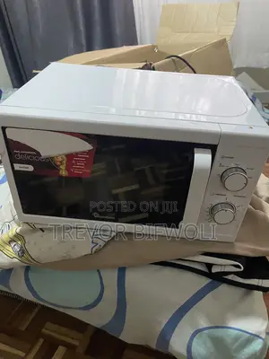 Ramtons Microwave Oven 20L – Fully Working – Good Condition