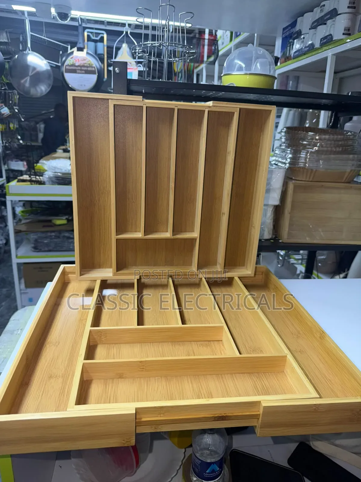 *Multifunctional Bamboo Expandable Wooden Cutlery Drawer Organizer