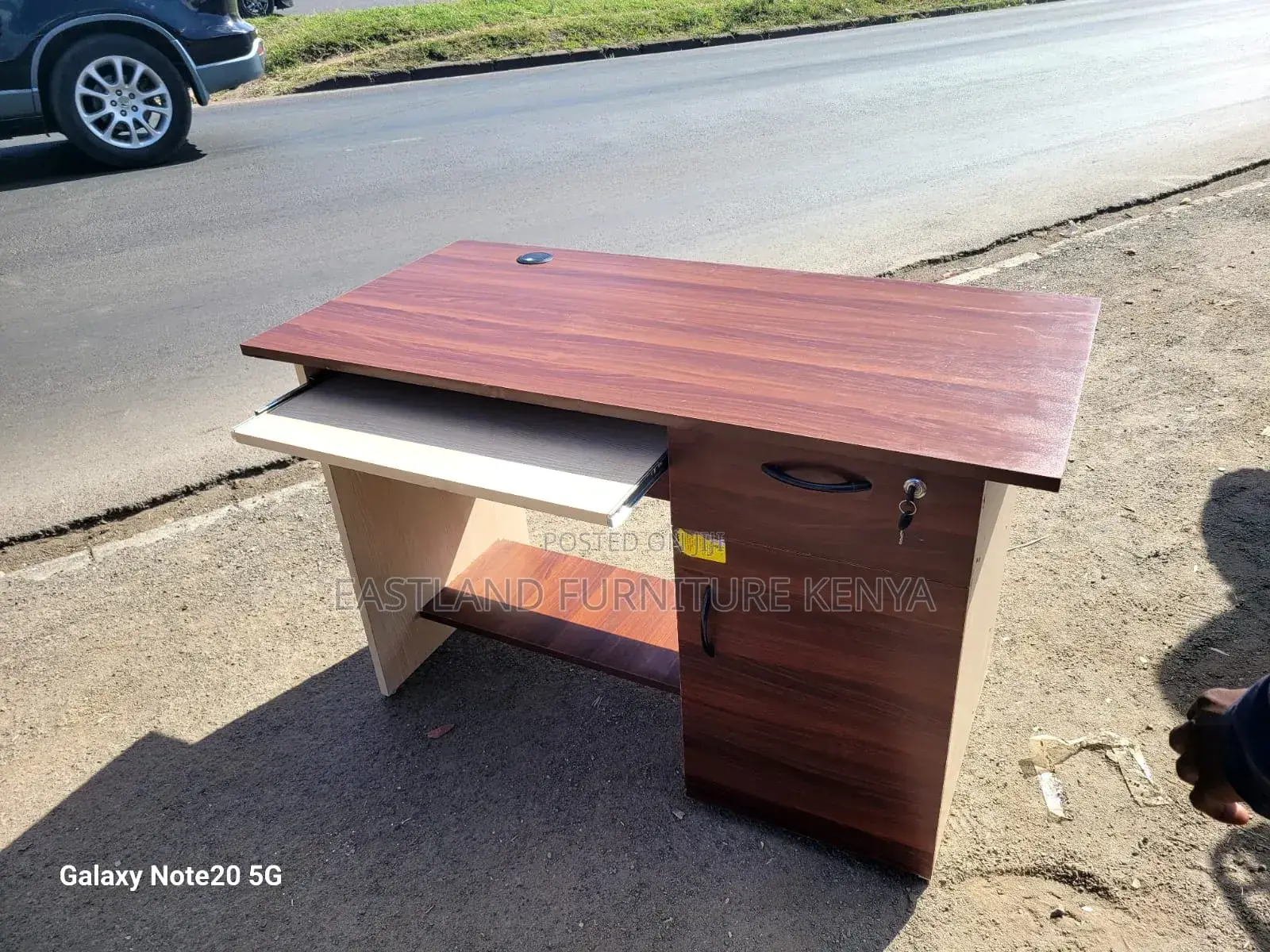 Computer Desk With Keyboard Tray