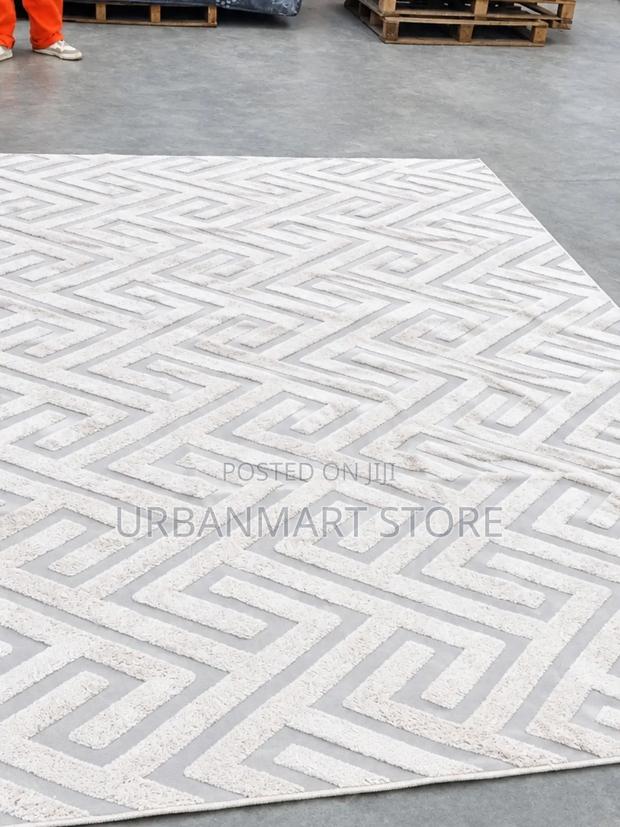 Brand New American Carpet 7x10 Strong Durable Non Slip