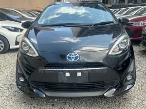 Toyota Aqua 2019 Blue