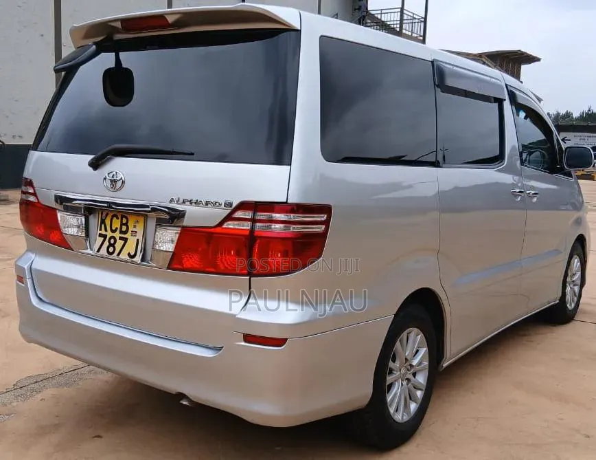Toyota Alphard 2007
