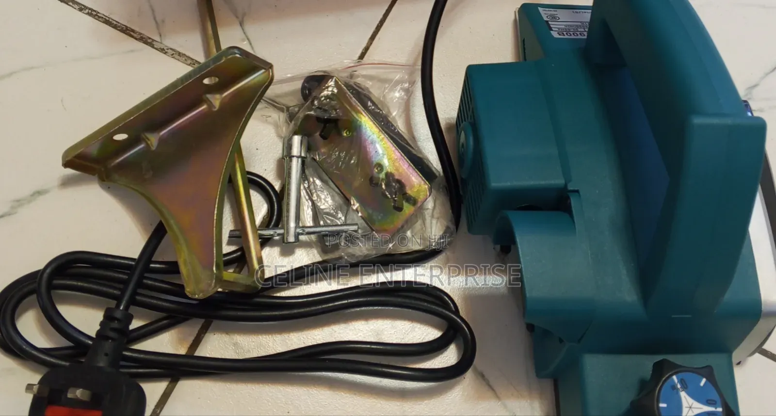 Makita Electric Wood Planer – Professional Power Tool