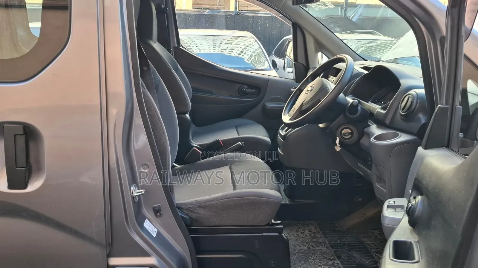 Nissan NV200 2019 Grey