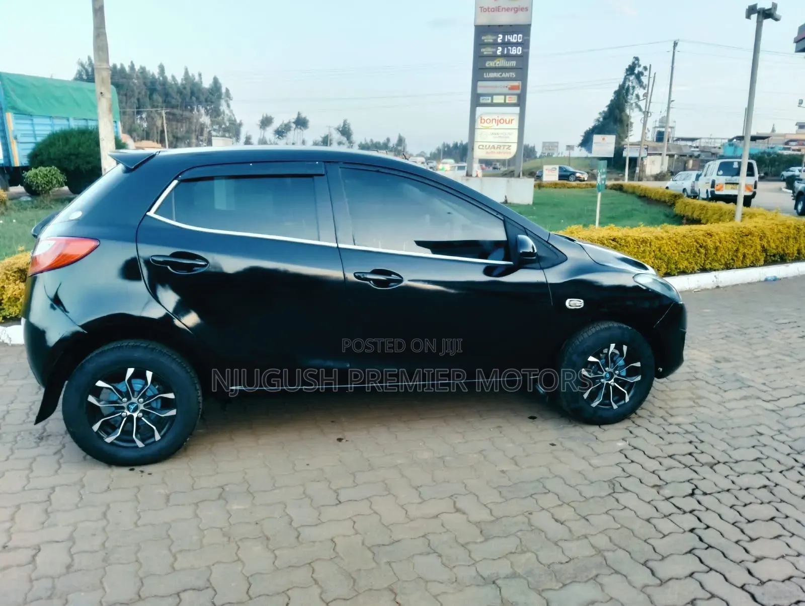 Mazda Demio 2011 Black