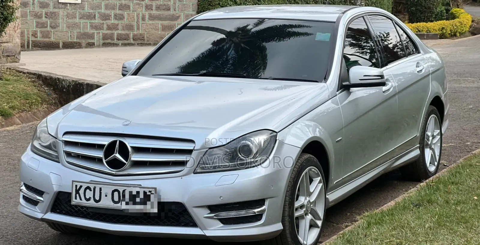 Mercedes-Benz C200 2012 Silver