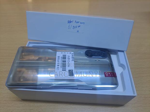 Mobile Phone 256 GB Red
