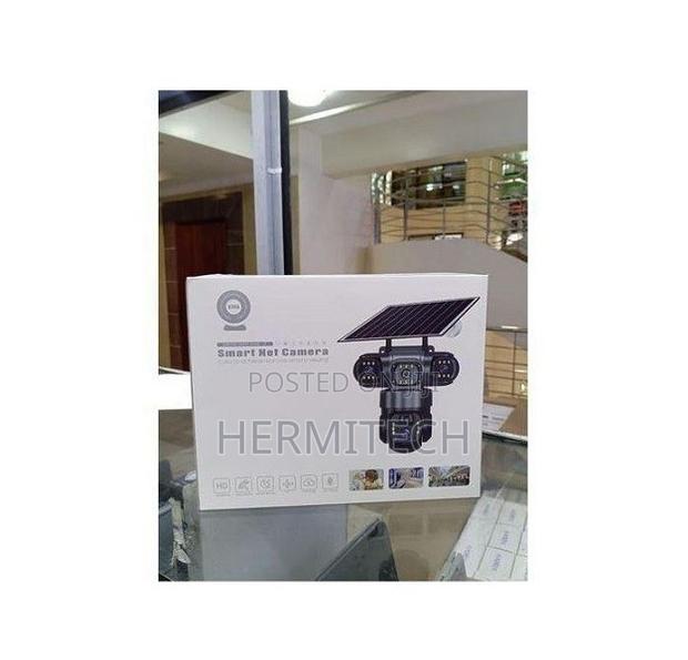 Triple Lens Outdoor 4G Solar Powered CCTV With Color Night Vision
