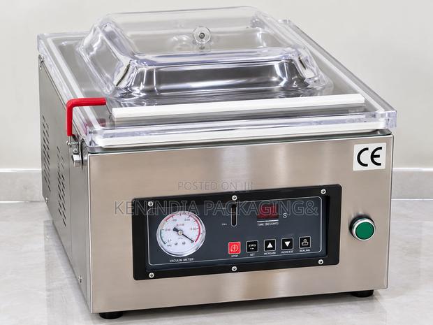 Table Top Vacuum Machine - main view