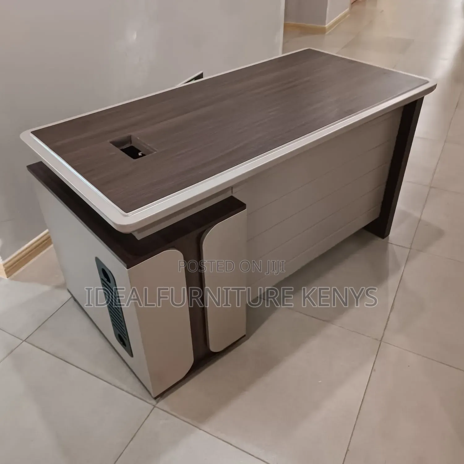 Modern Executive Office Desk