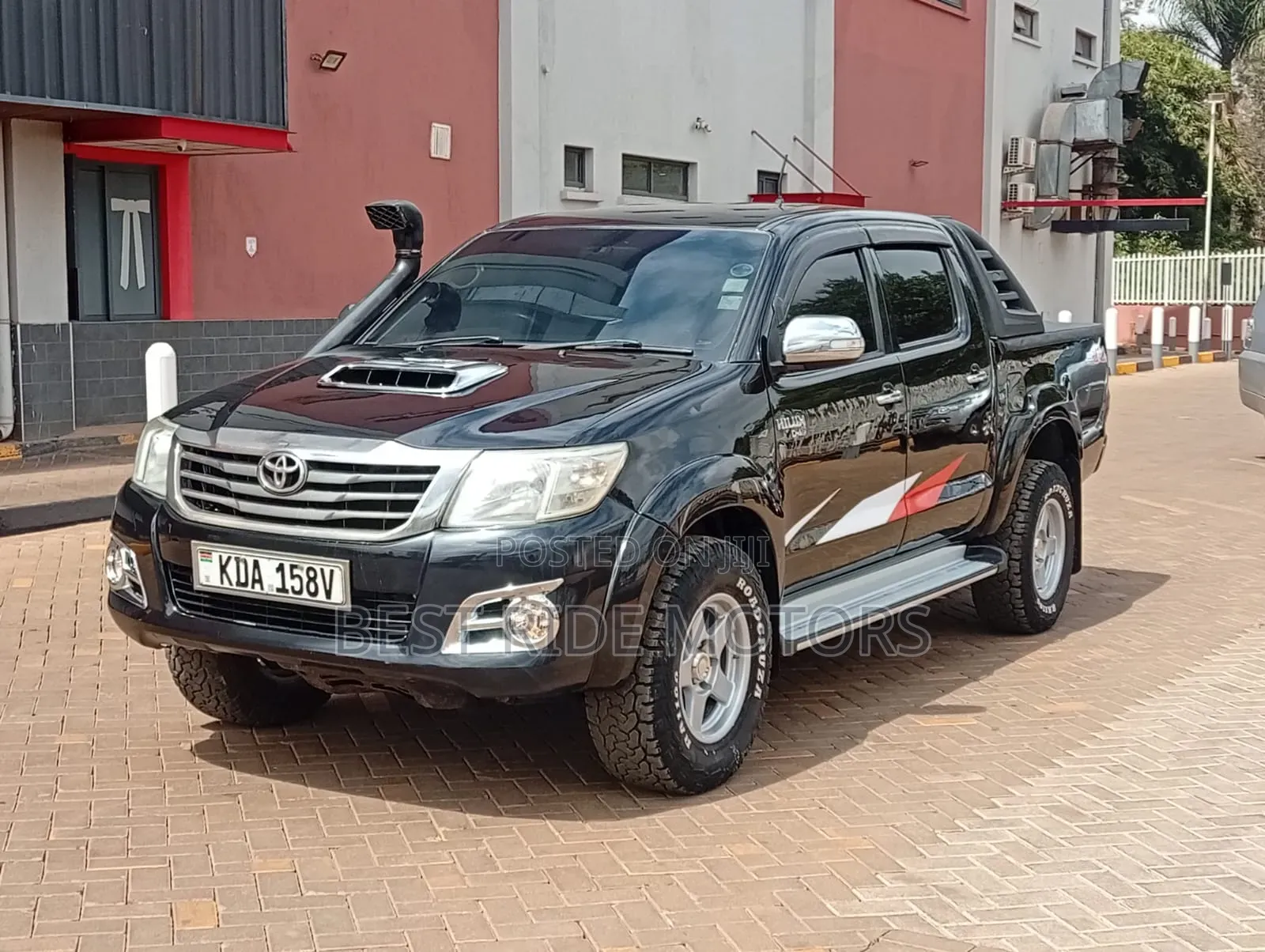 Toyota Hilux 3.0 D-4D 4x4 2013 Black
