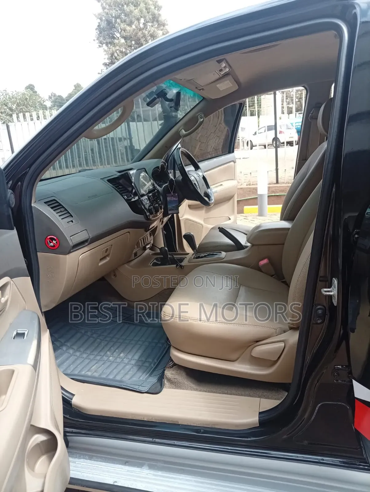 Toyota Hilux 3.0 D-4D 4x4 2013 Black