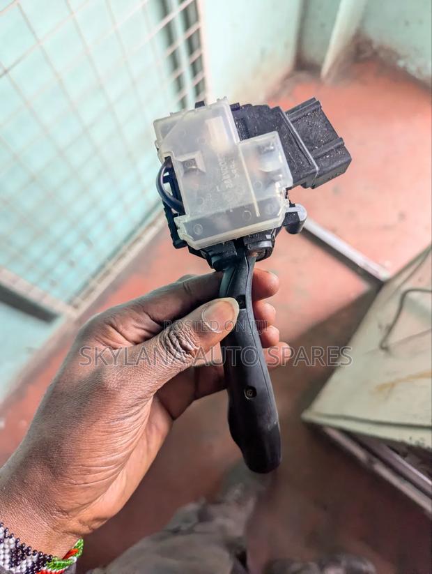 Premio 260 Headlight Switch - thumbnail 3