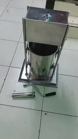 10 L Sausage Stuffer/Filler