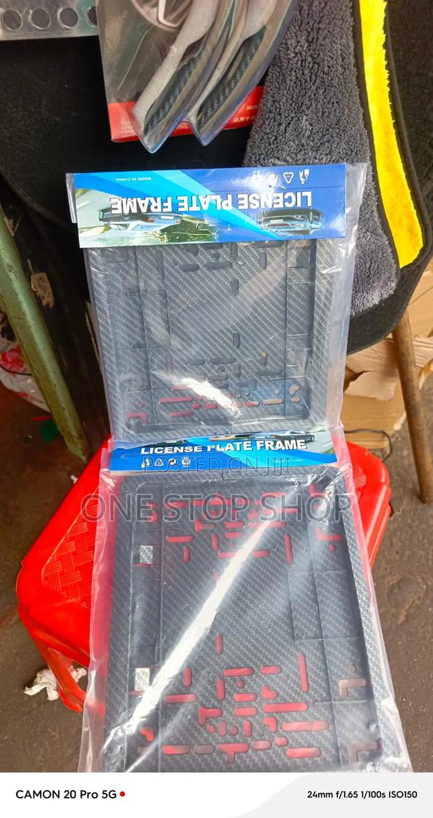 Carbon Fiber Pattern Square Plates Holders Fit Without Drilling/Rivert - main view